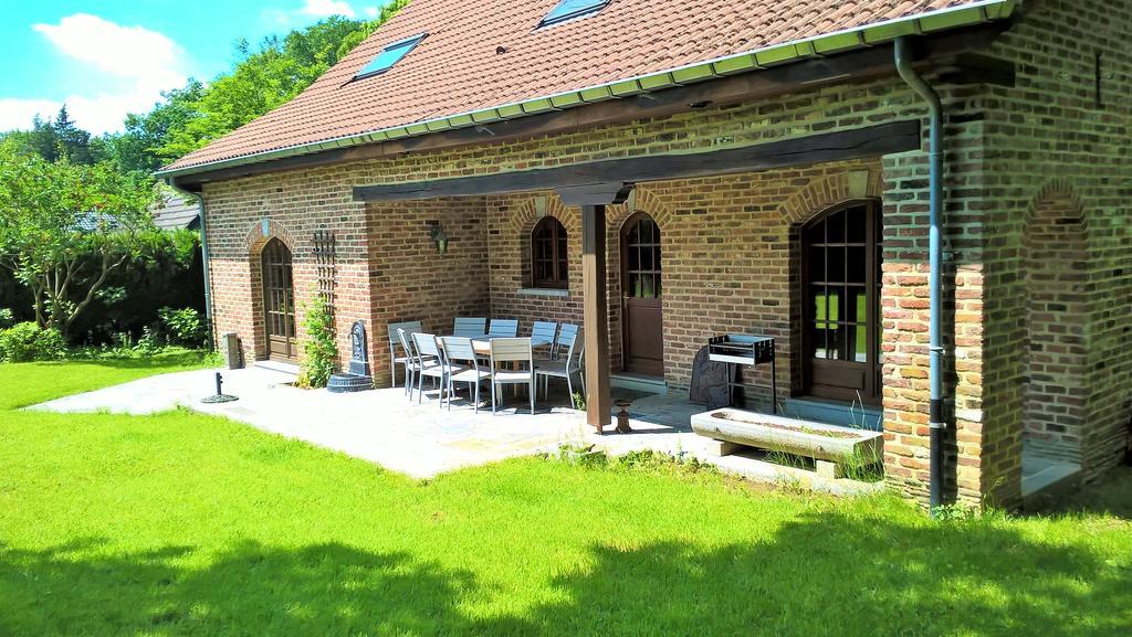 Villa Sous-Bois Marie Spa Luaran gambar